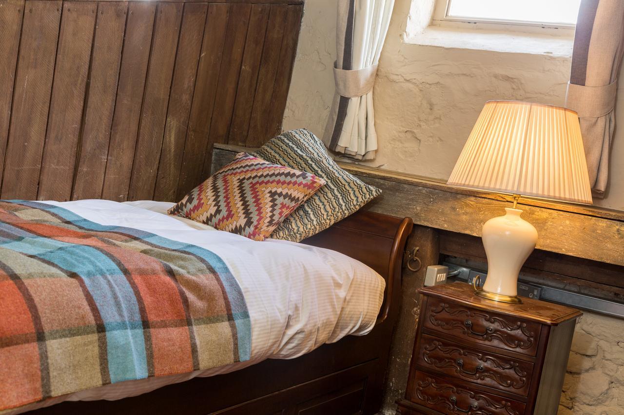 The Bull Hotel Olney Esterno foto
